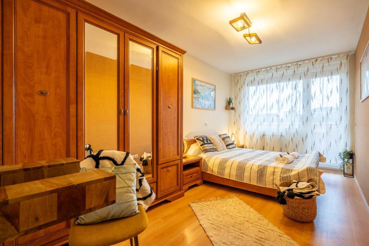 Premium Comfy 2Bdr Apt - Free Parking - Fast Wi-Fi Sofia Ngoại thất bức ảnh