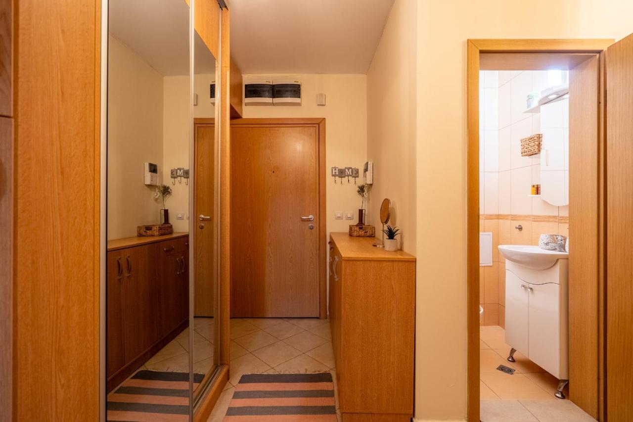 Premium Comfy 2Bdr Apt - Free Parking - Fast Wi-Fi Sofia Ngoại thất bức ảnh