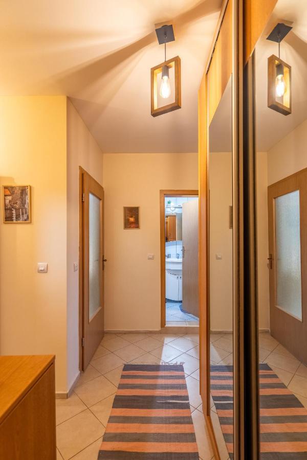 Premium Comfy 2Bdr Apt - Free Parking - Fast Wi-Fi Sofia Ngoại thất bức ảnh