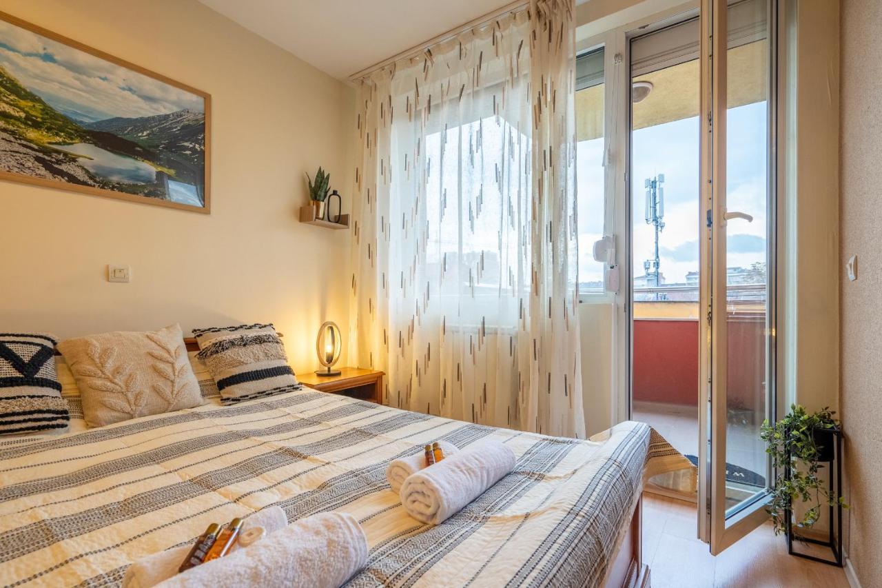 Premium Comfy 2Bdr Apt - Free Parking - Fast Wi-Fi Sofia Ngoại thất bức ảnh