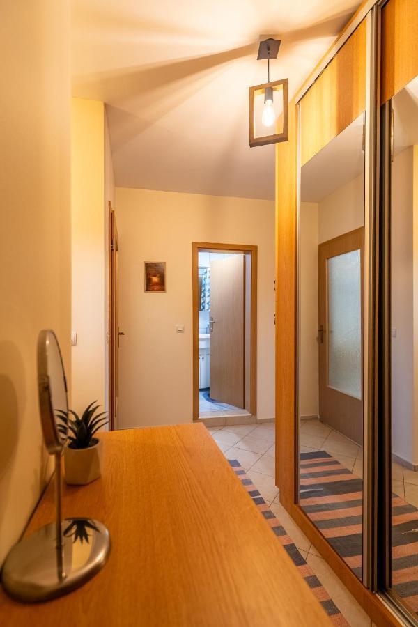 Premium Comfy 2Bdr Apt - Free Parking - Fast Wi-Fi Sofia Ngoại thất bức ảnh