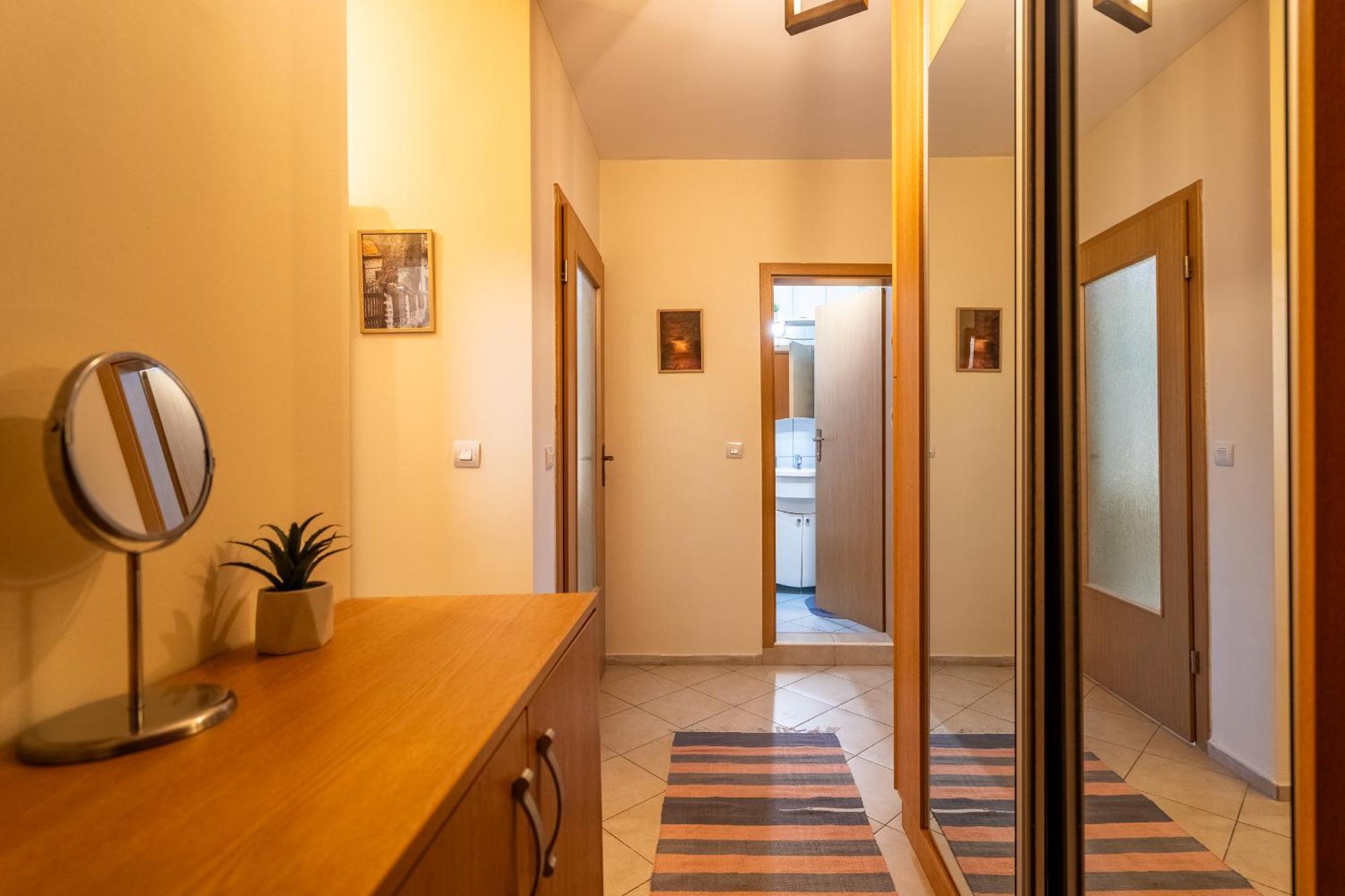 Premium Comfy 2Bdr Apt - Free Parking - Fast Wi-Fi Sofia Ngoại thất bức ảnh